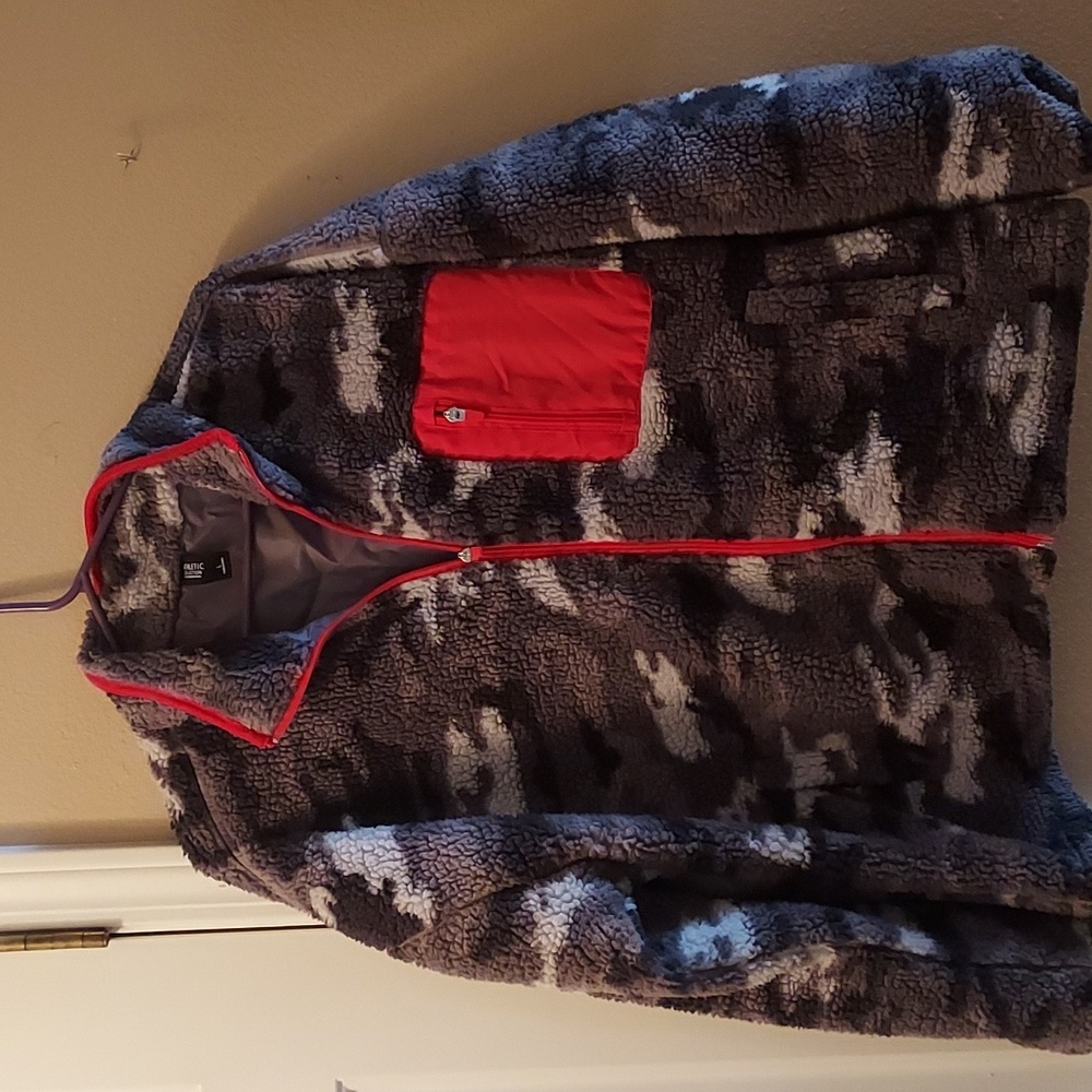 Size Large Athletic collection gray camo with red trim/zipper